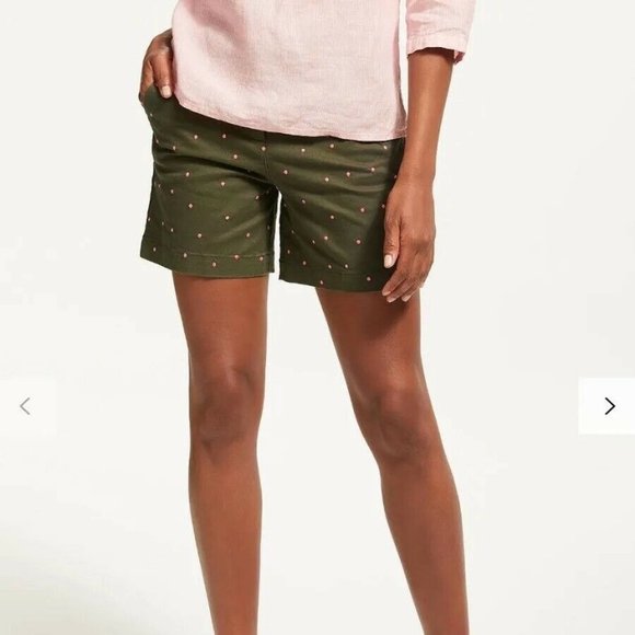 Boden Pants - Boden Rachel chino shorts Women’s size 10 green and pink polka dots 6” Inseam